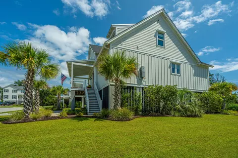 Exterior - 3640 Tidal Flat Cir, Mount Pleasant, SC 29466 photo 3 of 5