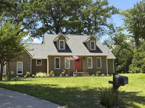 707 Nomad Ln, Mount Pleasant, SC 29464