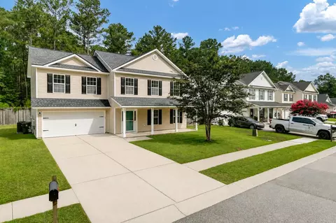 161 Blackstone Dr, Moncks Corner, SC 29461