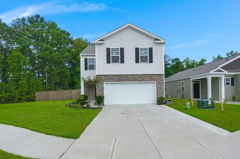 625 Silver Spruce St, Summerville, SC 29486