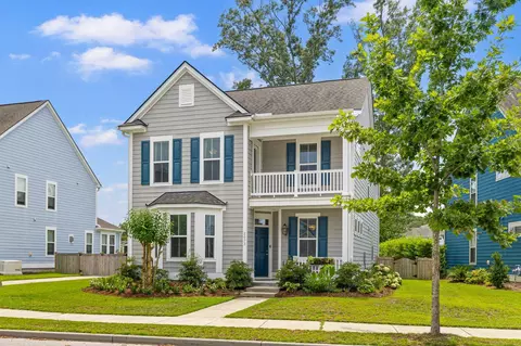 2073 Kemmerlin St, Johns Island, SC 29455
