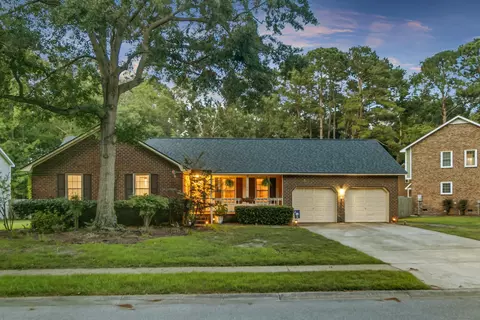 102 Westerfield Dr, Goose Creek, SC 29445