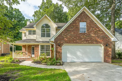 8167 Sherbrooke Ln, North Charleston, SC 29418