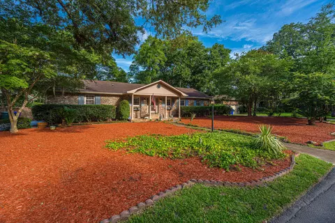 1865 Rugby Ln, Charleston, SC 29407