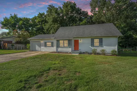 341 Oxford Rd, Ladson, SC 29456