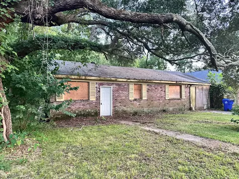 1335 5th Ave, Charleston, SC 29407