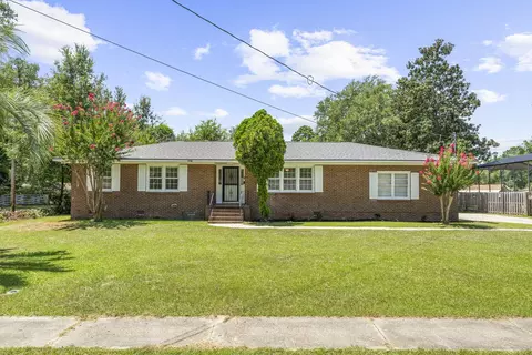 110 Farmhill Dr, Summerville, SC 29483