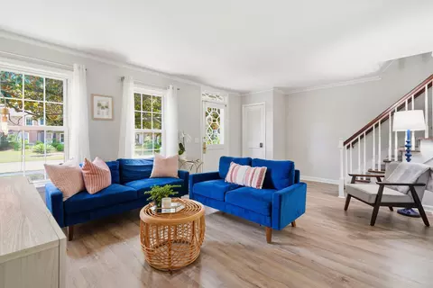 933 Cottingham Dr, Mount Pleasant, SC 29464