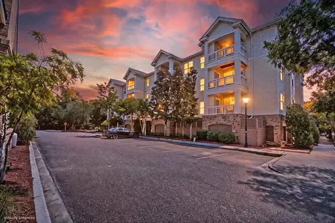 2244 Ashley Crossing Dr UNIT 237, Charleston, SC 29414