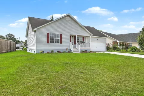 1327 Winterberry Ave, Goose Creek, SC 29445
