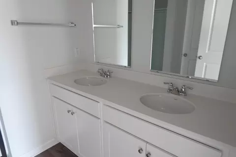 Bath - 436 Cedarview Rd, Summerville, SC 29486 photo 1 of 2