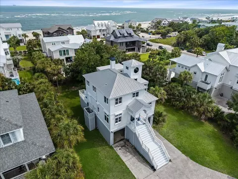 3009 Brownell Ave, Sullivans Island, SC 29482