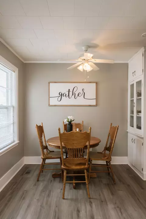 Dining - 476 N Railroad Ave, Brunson, SC 29911 photo 2 of 2