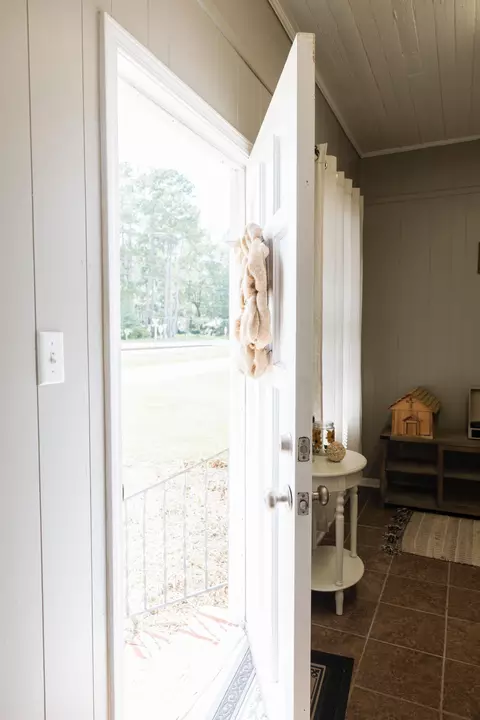 Entry Way - 476 N Railroad Ave, Brunson, SC 29911 photo 3 of 3