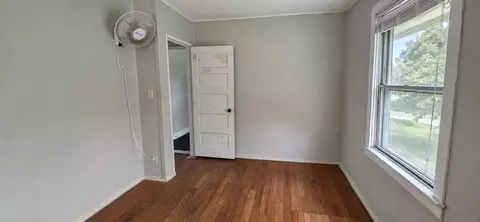 Bedroom - 306 E Hampton St, Elloree, SC 29047 photo 2 of 5
