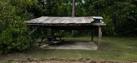 Exterior - 306 E Hampton St, Elloree, SC 29047 photo 1 of 3