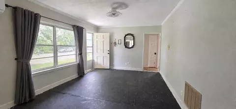 Living - 306 E Hampton St, Elloree, SC 29047 photo 1 of 1