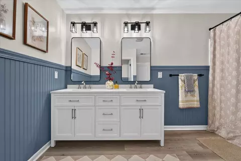 Bath - 219 Cypress Marsh Rd, Moncks Corner, SC 29461 photo 3 of 5