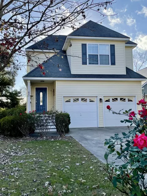 823 Harbor Place Dr, Charleston, SC 29412
