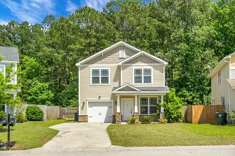 Exterior - 243 Oglethorpe Cir, Moncks Corner, SC 29461 photo 2 of 8