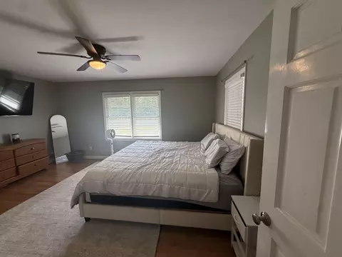 Bedroom - 605 W Pulaski Dr, Hampton, SC 29924 photo 10 of 11