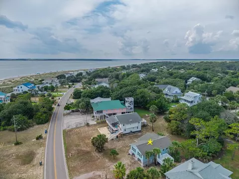 3105 Palmetto Blvd, Edisto Island, SC 29438