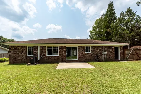 Exterior - 1107 Meade St, Moncks Corner, SC 29461 photo 5 of 6