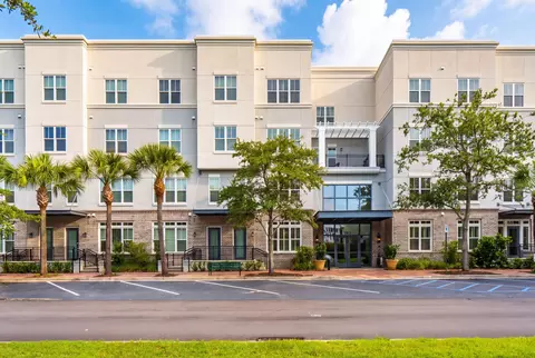 200 River Landing Dr #102A, Charleston, SC 29492