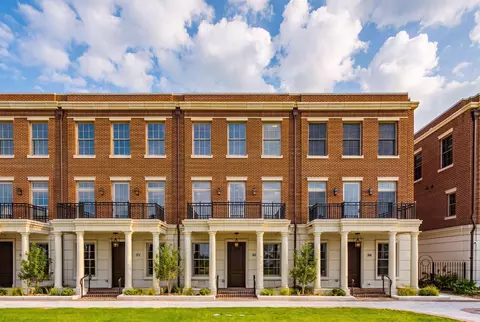 368 Broad St, Charleston, SC 29401