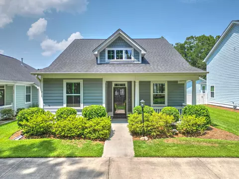 211 Blue Bonnet St, Summerville, SC 29483