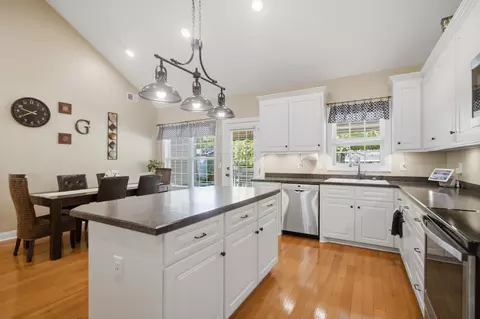 Kitchen - 409 Sandy Dr, Moncks Corner, SC 29461 photo 5 of 7