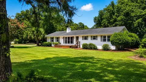 114 Reynolds Rd, Summerville, SC 29483