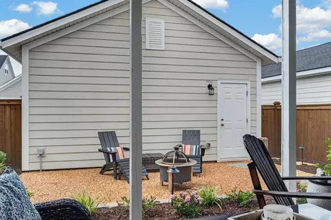 Exterior - 313 Eclipse St, Summerville, SC 29486 photo 5 of 9