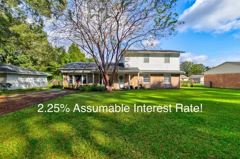 136 Blossom St, Goose Creek, SC 29445