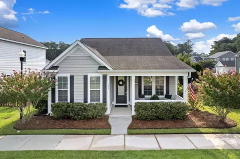 104 Starling St, Summerville, SC 29483