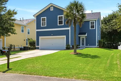 Exterior - 126 Red Leaf Blvd, Moncks Corner, SC 29461 photo 4 of 11