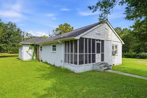 1129 Felix Ln, Summerville, SC 29483