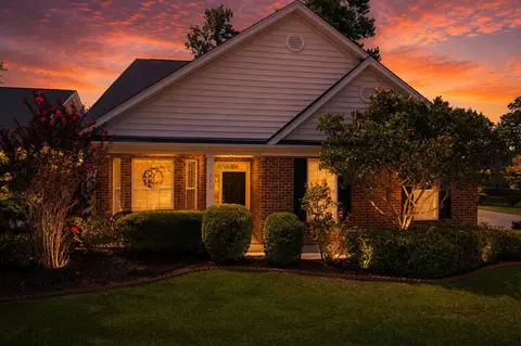 135 Brutus Ln, Summerville, SC 29485
