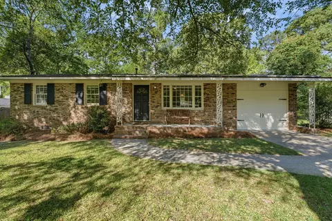 411 Forest Cir, Summerville, SC 29483