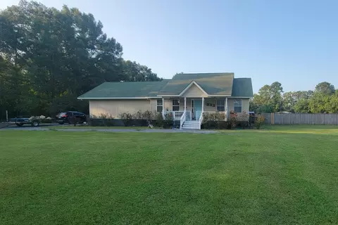 273 Campbell Rd, Ridgeville, SC 29472