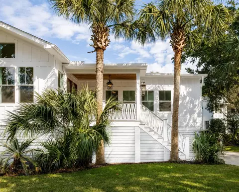 257 Forest Trl, Isle Of Palms, SC 29451