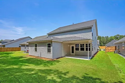 Exterior - 100 Creek Pointe Dr, Moncks Corner, SC 29461 photo 3 of 4