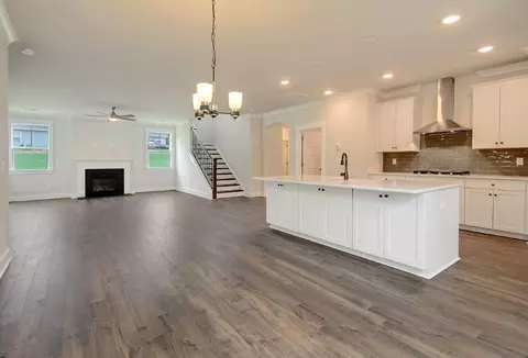 Living - 100 Creek Pointe Dr, Moncks Corner, SC 29461 photo 1 of 6