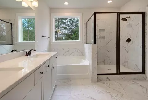 Bath - 100 Creek Pointe Dr, Moncks Corner, SC 29461 photo 3 of 3