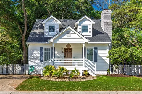 1507 Village Sq, Mount Pleasant, SC 29464