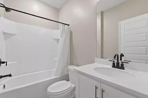 Bath - 230 Cypress Plantation Rd, Moncks Corner, SC 29461 photo 1 of 4