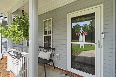 569 Hainsworth Dr, Charleston, SC 29414