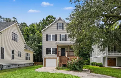 1911 Chestnut Oak Ln, Charleston, SC 29414