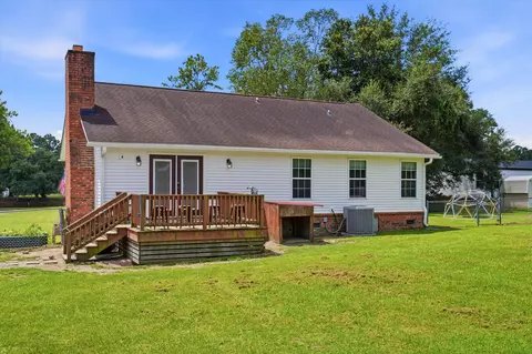Exterior - 122 Thomas Ln, Moncks Corner, SC 29461 photo 6 of 7