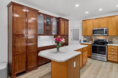Kitchen - 223 Michael Ln, Moncks Corner, SC 29461 photo 2 of 4